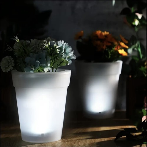 Blumentopf mit licht - 2x,