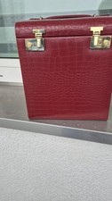 Roter Schmuckkoffer  AS