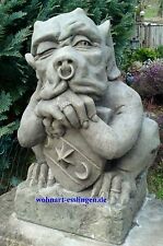 DS76 Shield Gargoyle massiver Steinguss Original  Devonshire Statuary