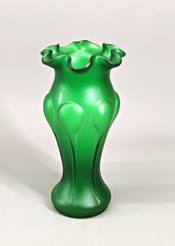 9135075 vase kralik 1900 - um,