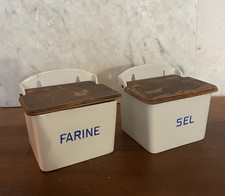 Antike Vorratsdosen /