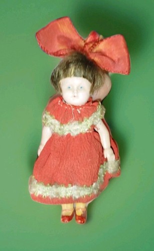G677 altes minerva püppchen - g677/,