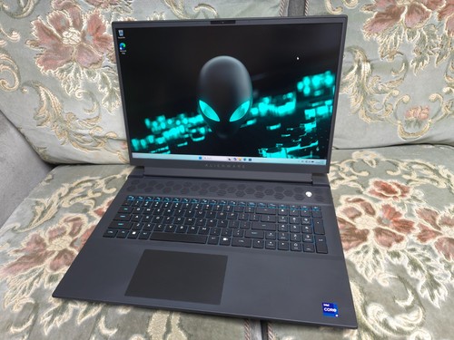 Alienware m18 13980hx - alienware,