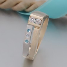 moderner Brillant- Ring mit 5