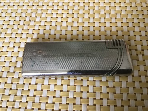 Gasfeuerzeug mit ledertasche - gasfeuerzeug,