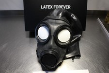 LATEX GASMASKE MIT HAUBE GAS