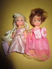 B1875)ZWEI ORIGINALE BARBIE