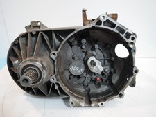 Getriebe Schaltgetriebe für VW Transporter T5 1,9 TDI AXB GTV 02Z300046D 5 Gang