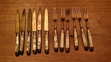 Antikes Besteck mit Perlmutt 6