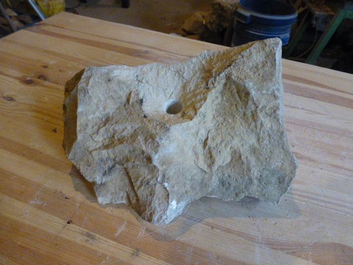 Quellstein brunnenstein mit - brunnenstein,