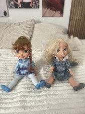 Die Eiskönigin Elsa  und Anna