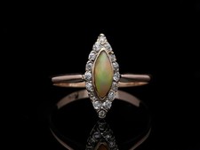 Schiffchen Vintage Ring Opal