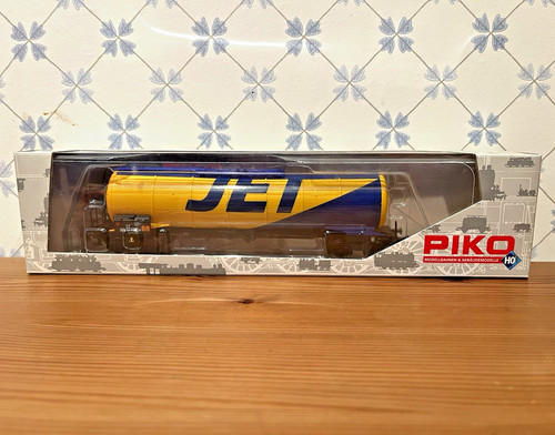 Piko knickkesselwagen jet - h0,
