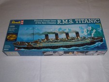 Revell 05215 R.M.S TITANIC Ocean Liner 1:570 Skill/Niveau 3 "Teile in Folie!"