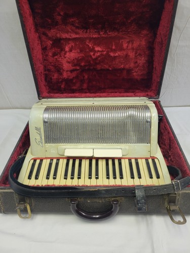 Scandalli italy piano - italy,