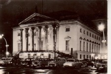 Postkarte :  BERLIN - Staatsoper bei Nacht , Auto´s ; ca.1966