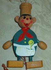 Alter Kleiner Hampelmann  14 cm aus Holz Küchenjunge / Koch streckt Zunge raus