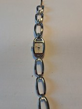 Damen Armbanduhr klein versilbert