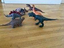 Set Aus 6 Spielzeug Dinosauriern Aus Plastik