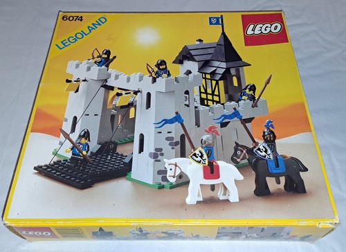 Lego 6074 black falcon - lego®,