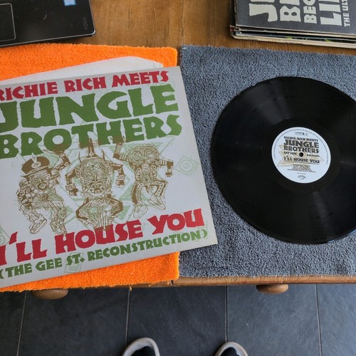 Richie rich meets jungle - rich,