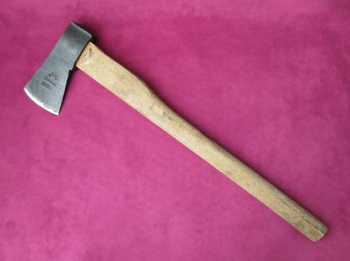Altes beil 1 000g - 60, cm