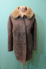 Schöner Lamm Fell Mantel ca