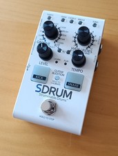 Digitech SDRUM Strummable drums, Drum Computer im Stompbox Format