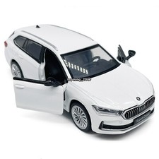 1/35 Skoda Superb IV Combi