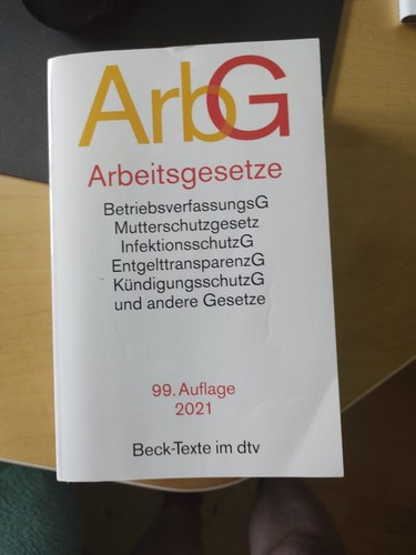 Arbeitsgesetze mit den - arbeitsgesetze:,