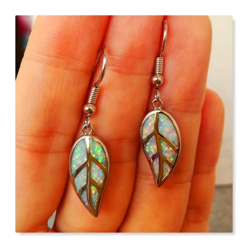 Weiße opal blatt ohrringe - weiße,