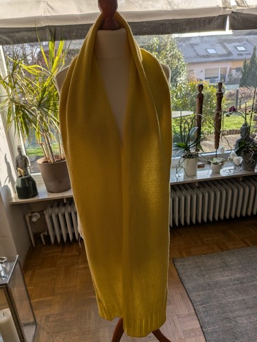 Gelber wollschal von marc cain - wollschal,