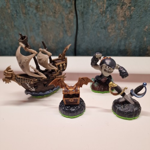 Pirate seas spyro - pirate,