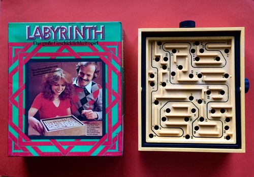 Labyrinth spiel murmel - spiel,