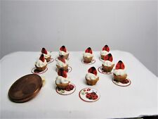 *~*  2 Sahne Törtchen  auf kleinen Tablett   *~*