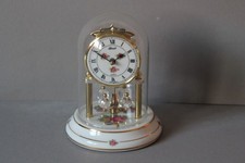 traumhafte Drehpendeluhr