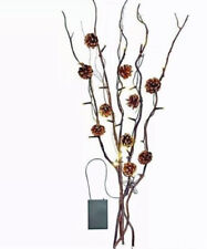 LED-Zweige mit Naturzapfen