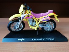 Maisto 1:18 Motorradmodell Kawasaki KLX 250 SR gelb mit Typenblatt