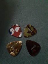 4 Stück hochwertige Gitarren Plektren Plektron, 0,46 mm für Akustikgitarre, neu