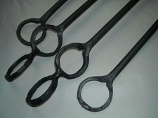 Geschmiedete Halterungen f. Ofenstangen - Kachelofen vierteilig schwarz 12 mm