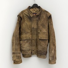 Born Free Leatherwear Mantel