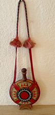 Feldflasche aus Holz und Leder