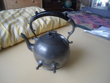 alte Teekanne metall (ansehen)