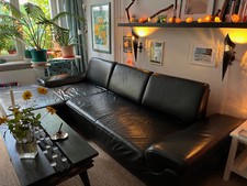 Sofa, Leder, schwarz, gebraucht. 300cm lang, 180cm tief, Sitzhöhe 45cm