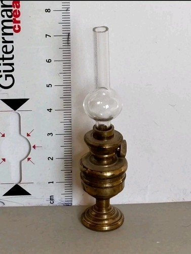 Kleine petroleum lampe - kleine, aus