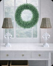 Tischlampe weiß Lilie mit