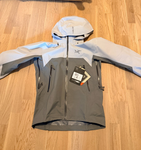 Neu mit etikett - mit, arcteryx