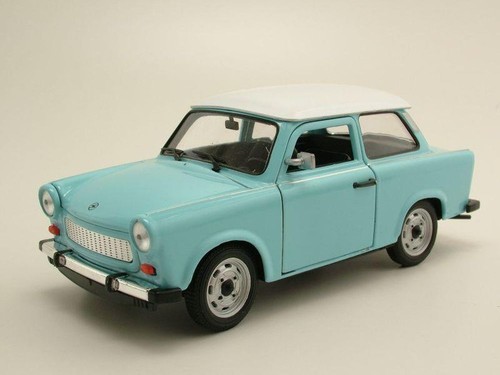 Trabant 601 hellblau - , weiß