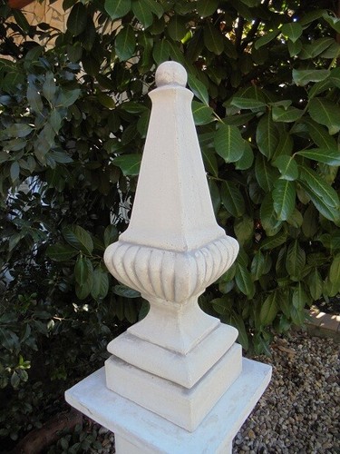 Pfeilerspitze mit sockel 67 - ,