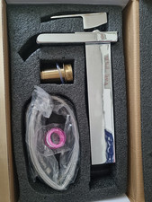 Wasserhahn Wasserfall Hoch 270mm